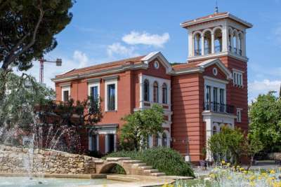 Bari, Villa Romanazzi Carducci: quella sontuosa dimora dell'800 circondata da un parco fiabesco